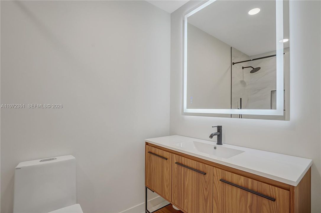 En Renta: $4,700 (3 camas, 2 baños, 1404 Pies cuadrados)