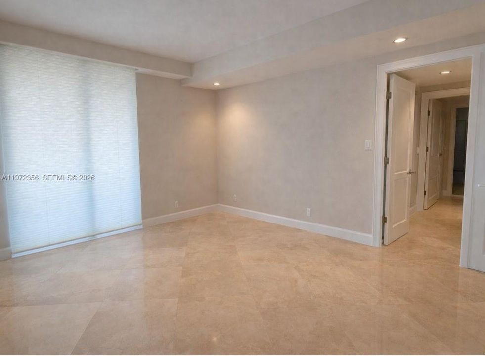 For Sale: $1,200,000 (3 beds, 3 baths, 1571 Square Feet)