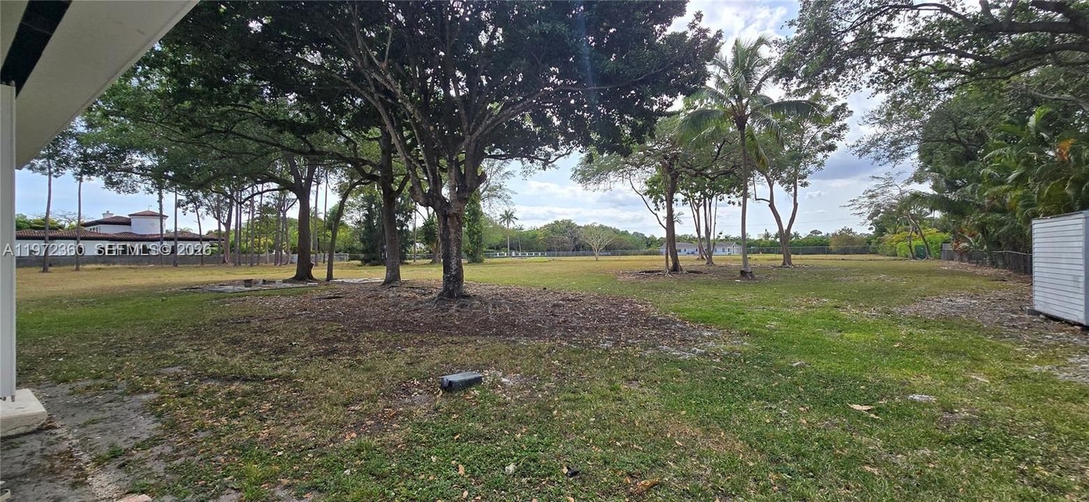For Rent: $6,500 (4 beds, 2 baths, 2407 Square Feet)