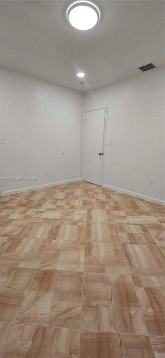 For Rent: $6,500 (4 beds, 2 baths, 2407 Square Feet)