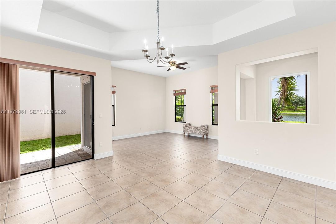 En Renta: $4,950 (3 camas, 2 baños, 1654 Pies cuadrados)