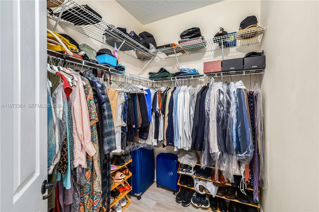 En Renta: $4,950 (3 camas, 2 baños, 1654 Pies cuadrados)