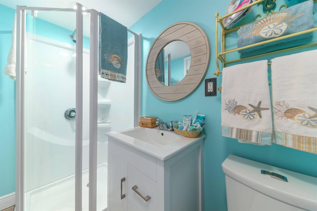 1st floor bath