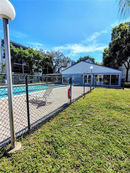 En Venta: $115,000 (1 camas, 1 baños, 925 Pies cuadrados)