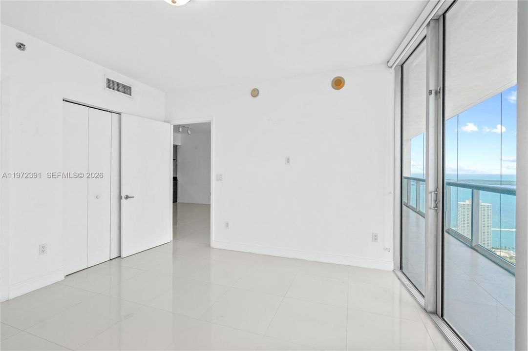 For Sale: $994,000 (2 beds, 2 baths, 1450 Square Feet)