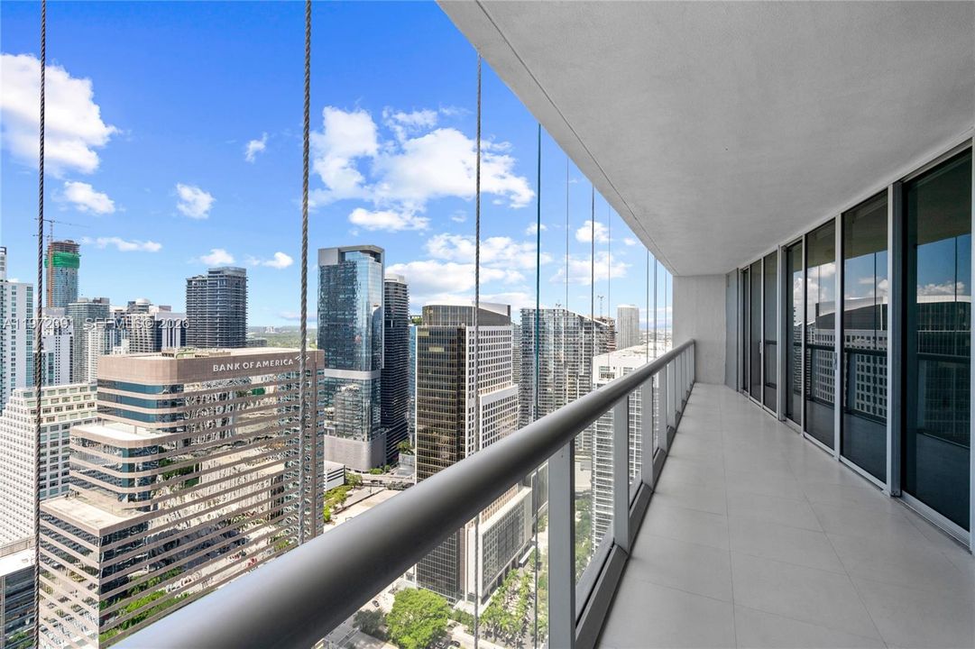 For Sale: $994,000 (2 beds, 2 baths, 1450 Square Feet)