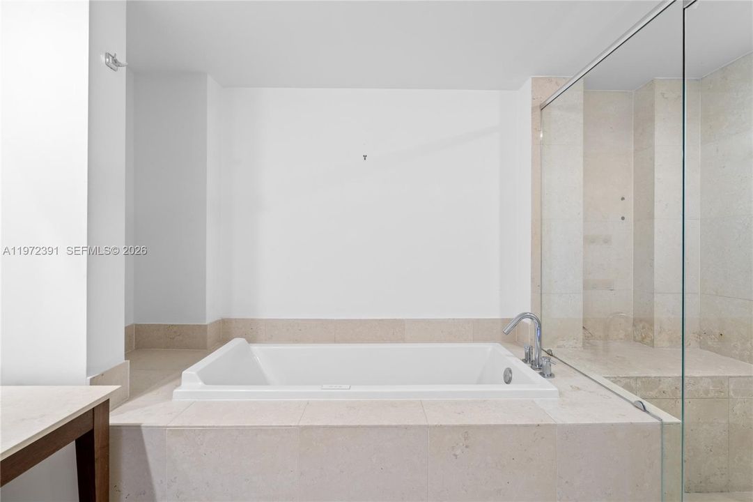 For Sale: $994,000 (2 beds, 2 baths, 1450 Square Feet)