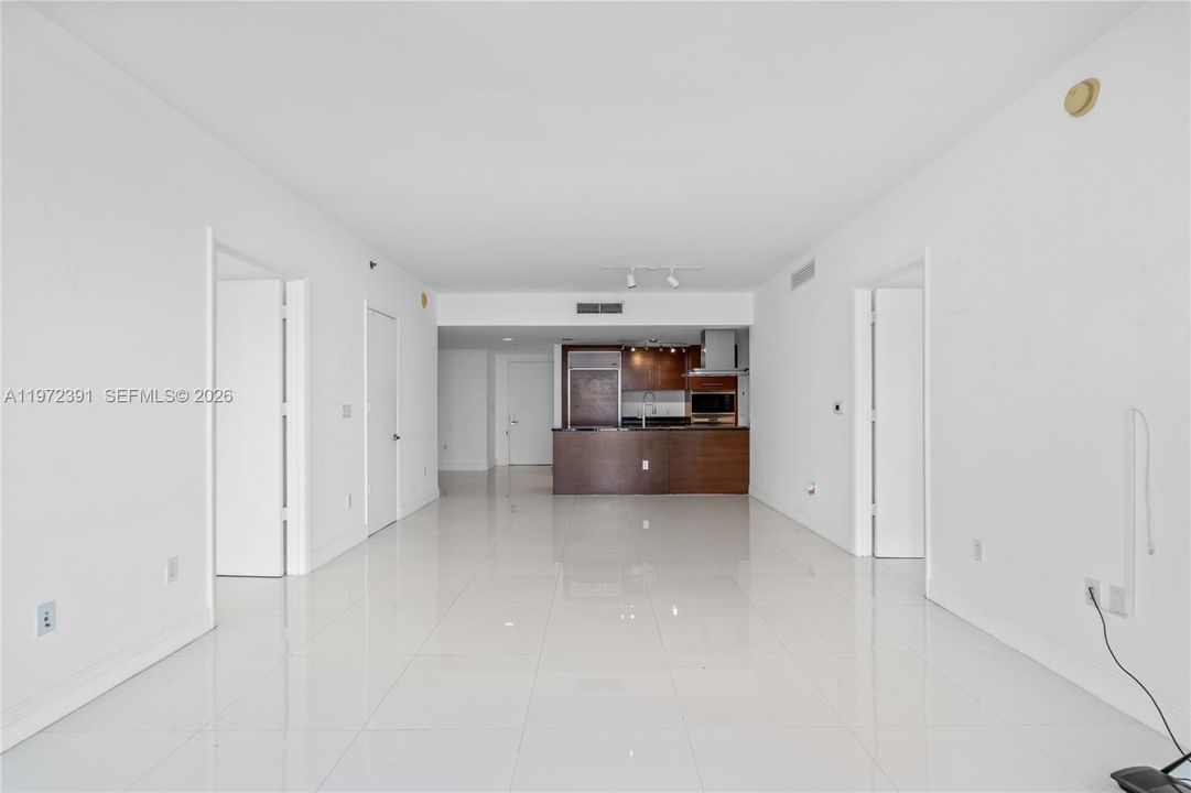 For Sale: $994,000 (2 beds, 2 baths, 1450 Square Feet)
