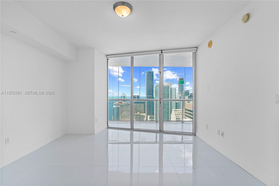 For Sale: $994,000 (2 beds, 2 baths, 1450 Square Feet)