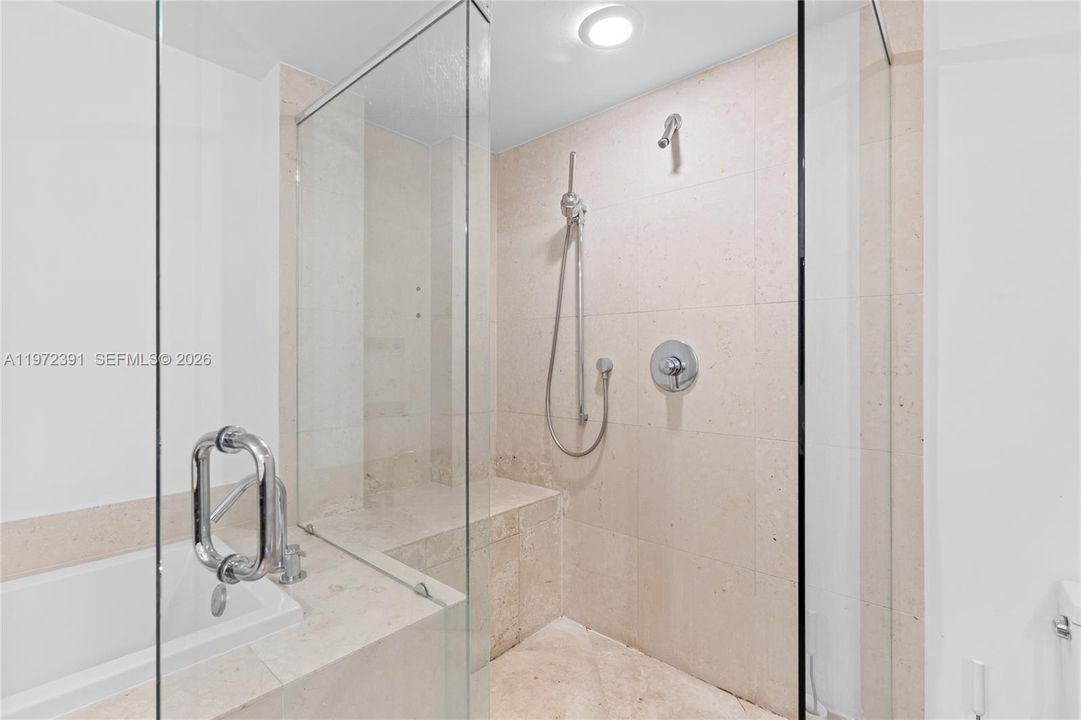 For Sale: $994,000 (2 beds, 2 baths, 1450 Square Feet)