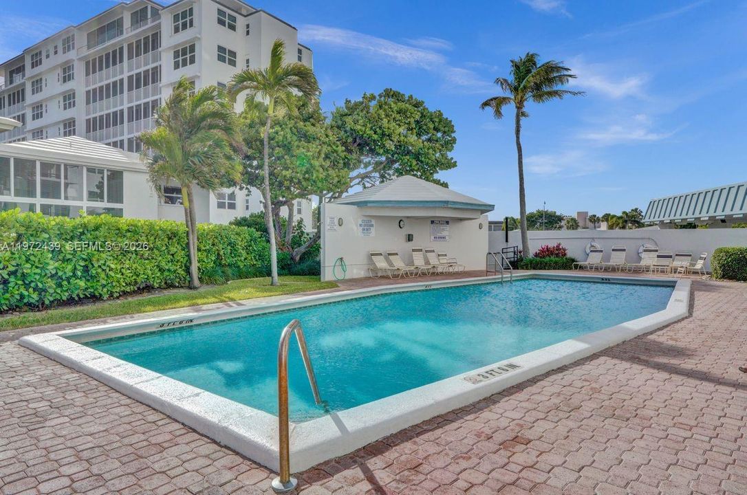 En Venta: $499,000 (2 camas, 2 baños, 1070 Pies cuadrados)