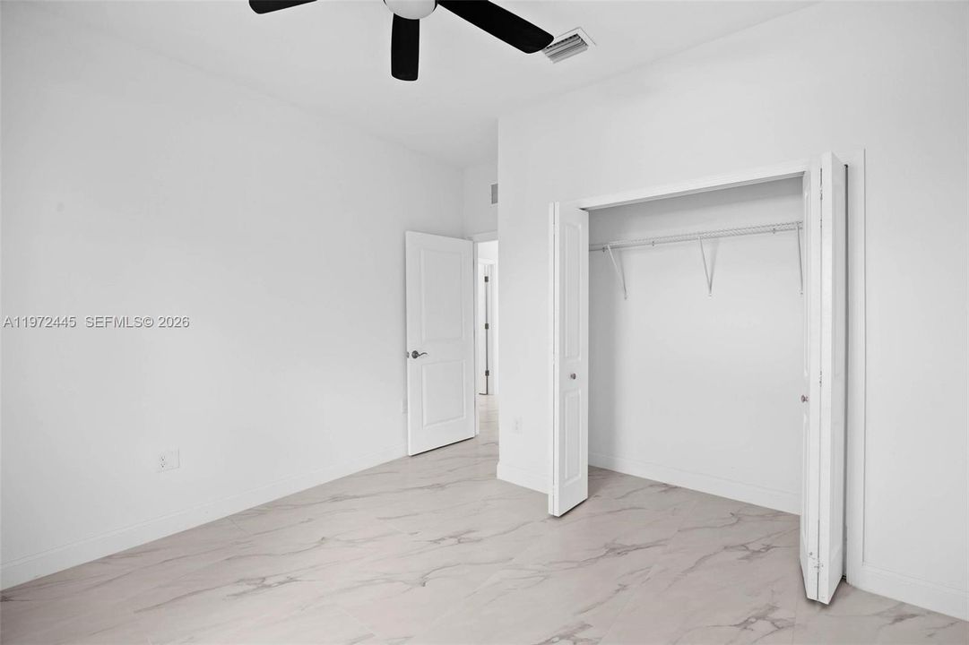 В аренду: $2,200 (3 спален, 2 ванн, 1638 Квадратных фут)