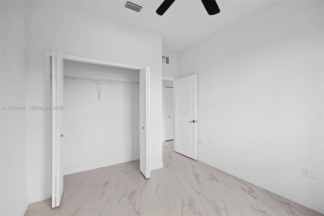 В аренду: $2,200 (3 спален, 2 ванн, 1638 Квадратных фут)