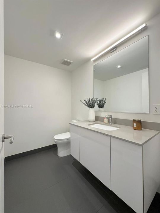 En Venta: $423,000 (1 camas, 1 baños, 857 Pies cuadrados)