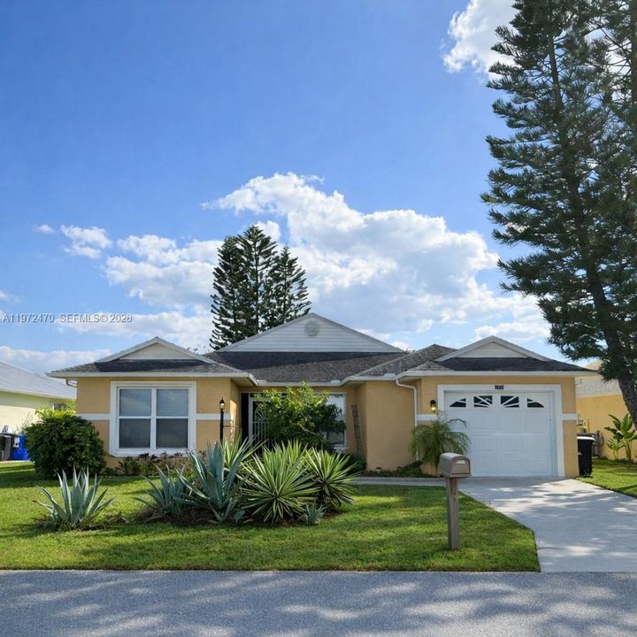 For Sale: $134,900 (2 beds, 2 baths, 1530 Square Feet)