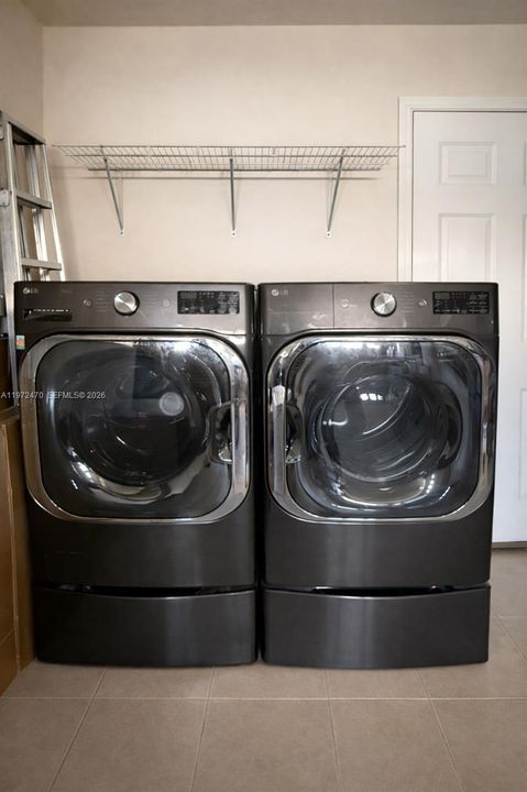 For Sale: $134,900 (2 beds, 2 baths, 1530 Square Feet)