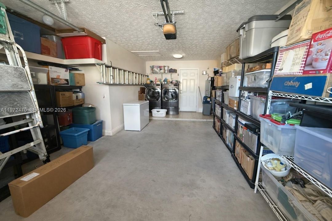 For Sale: $134,900 (2 beds, 2 baths, 1530 Square Feet)