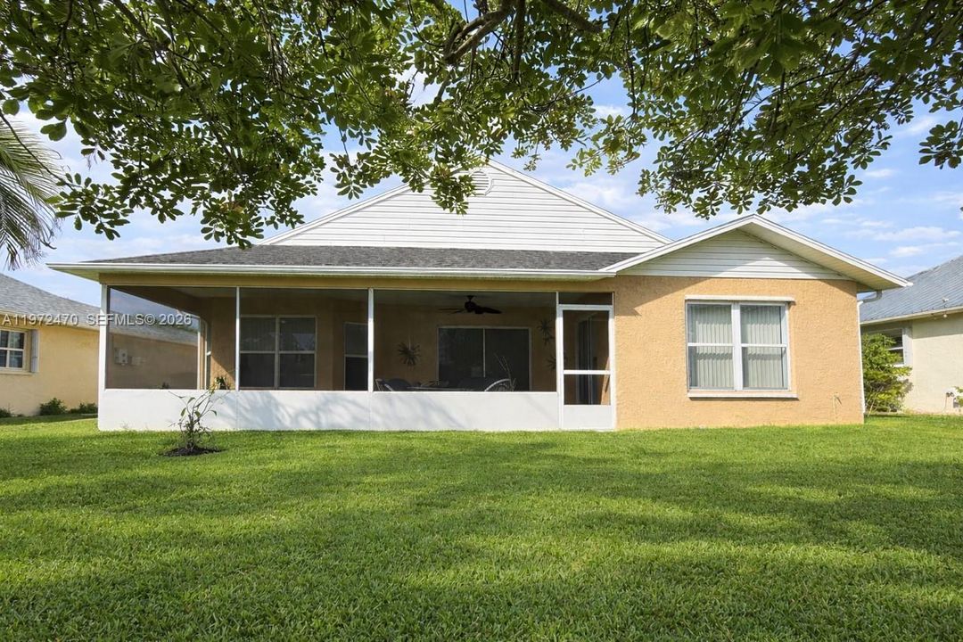 For Sale: $134,900 (2 beds, 2 baths, 1530 Square Feet)