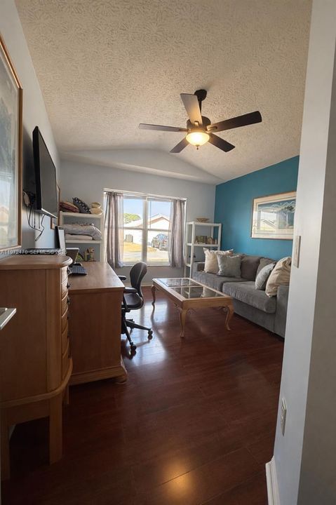 For Sale: $134,900 (2 beds, 2 baths, 1530 Square Feet)