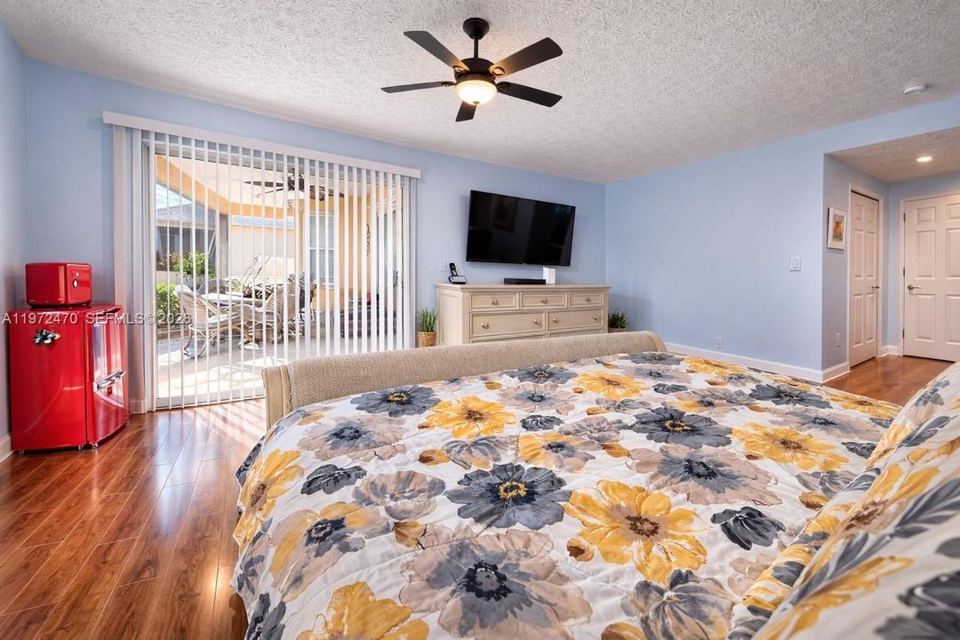 For Sale: $134,900 (2 beds, 2 baths, 1530 Square Feet)