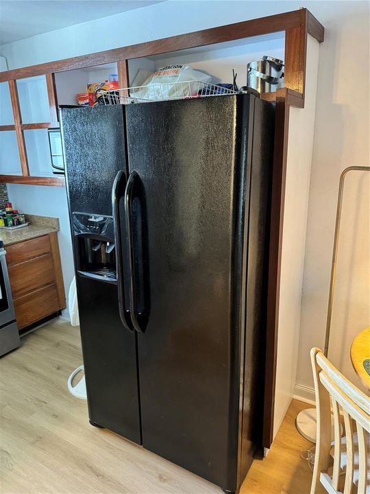 Full size refrigerator ...