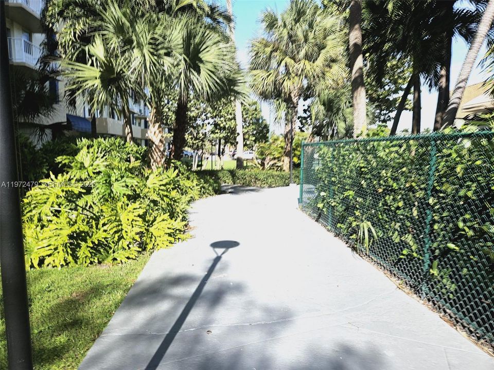 На продажу: $199,000 (1 спален, 1 ванн, 605 Квадратных фут)