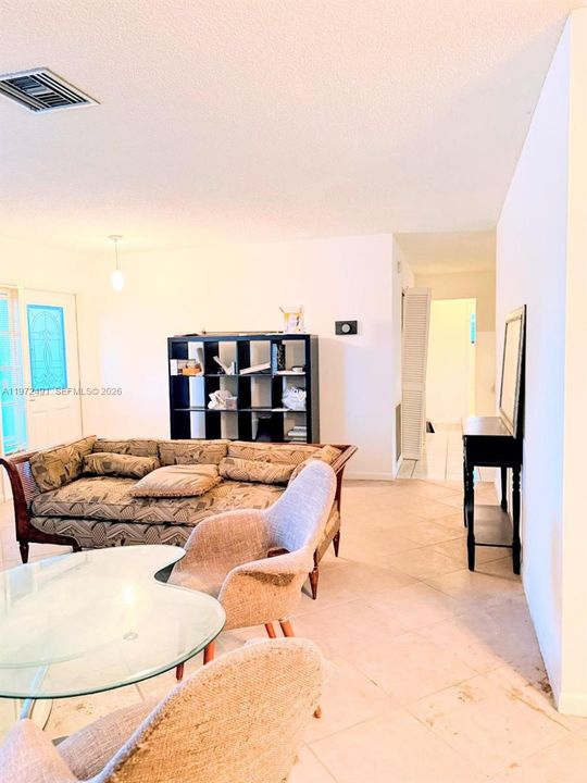 В аренду: $2,900 (3 спален, 2 ванн, 1692 Квадратных фут)