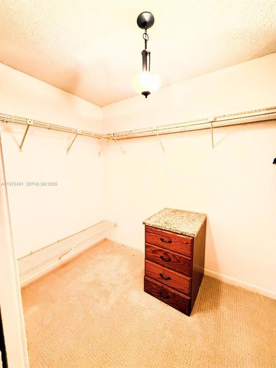 В аренду: $2,900 (3 спален, 2 ванн, 1692 Квадратных фут)