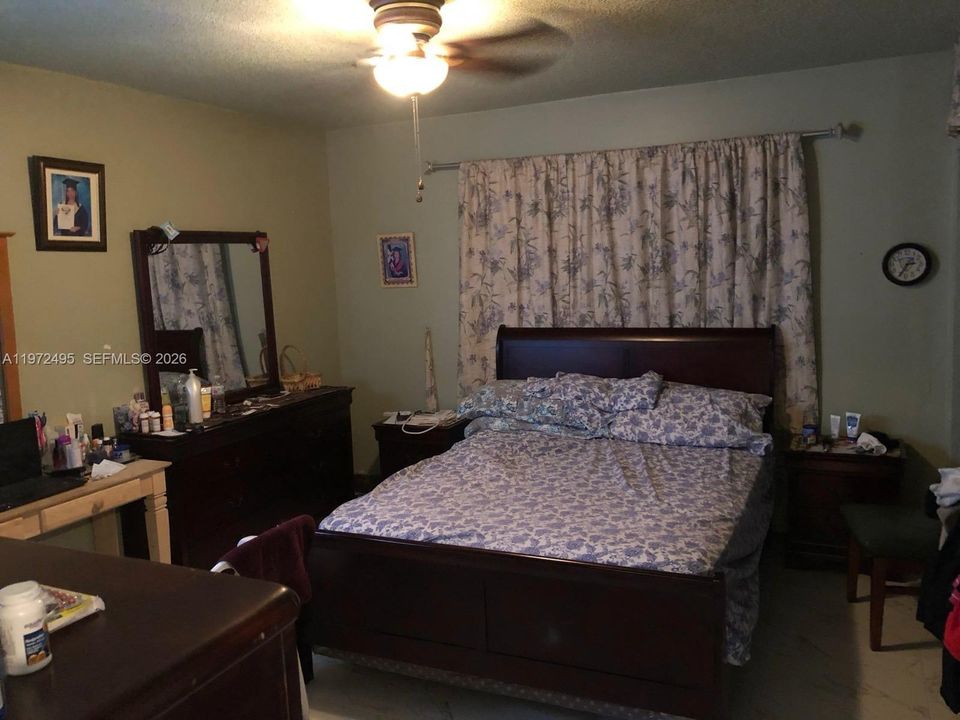 En Venta: $495,000 (3 camas, 2 baños, 1605 Pies cuadrados)