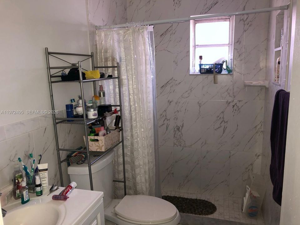 En Venta: $495,000 (3 camas, 2 baños, 1605 Pies cuadrados)