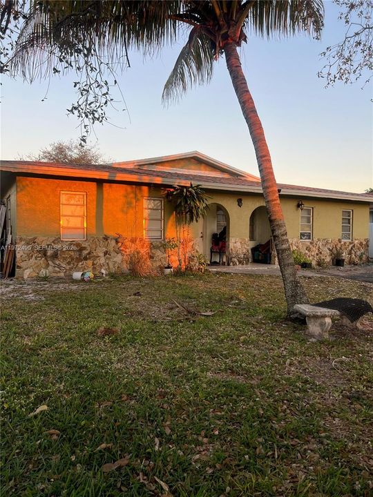 En Venta: $495,000 (3 camas, 2 baños, 1605 Pies cuadrados)