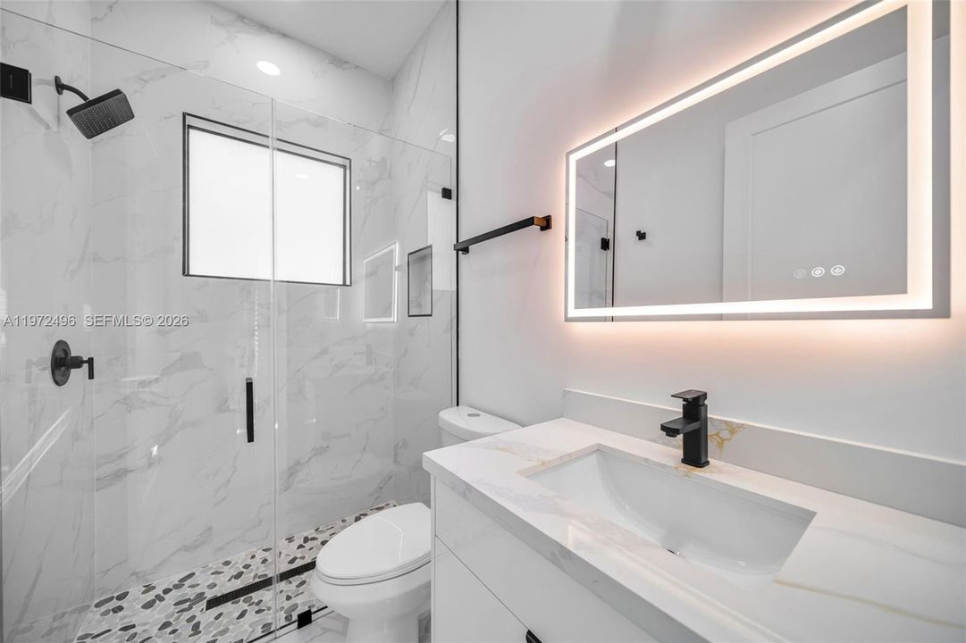 Activo con contrato: $359,000 (3 camas, 2 baños, 0 Pies cuadrados)