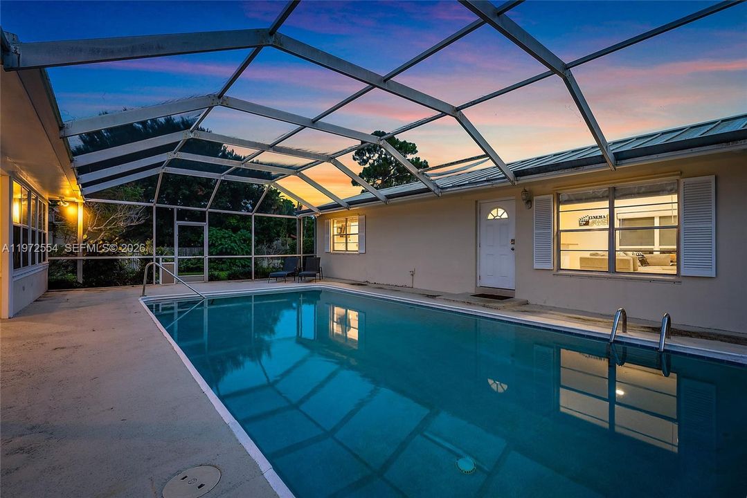 Recently Rented: $6,500 (4 beds, 3 baths, 2266 Square Feet)