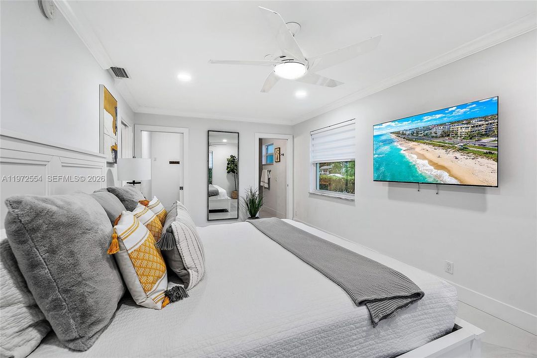 Recently Rented: $6,500 (4 beds, 3 baths, 2266 Square Feet)