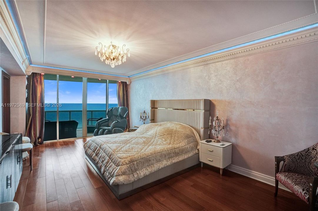 На продажу: $2,450,000 (3 спален, 3 ванн, 2090 Квадратных фут)
