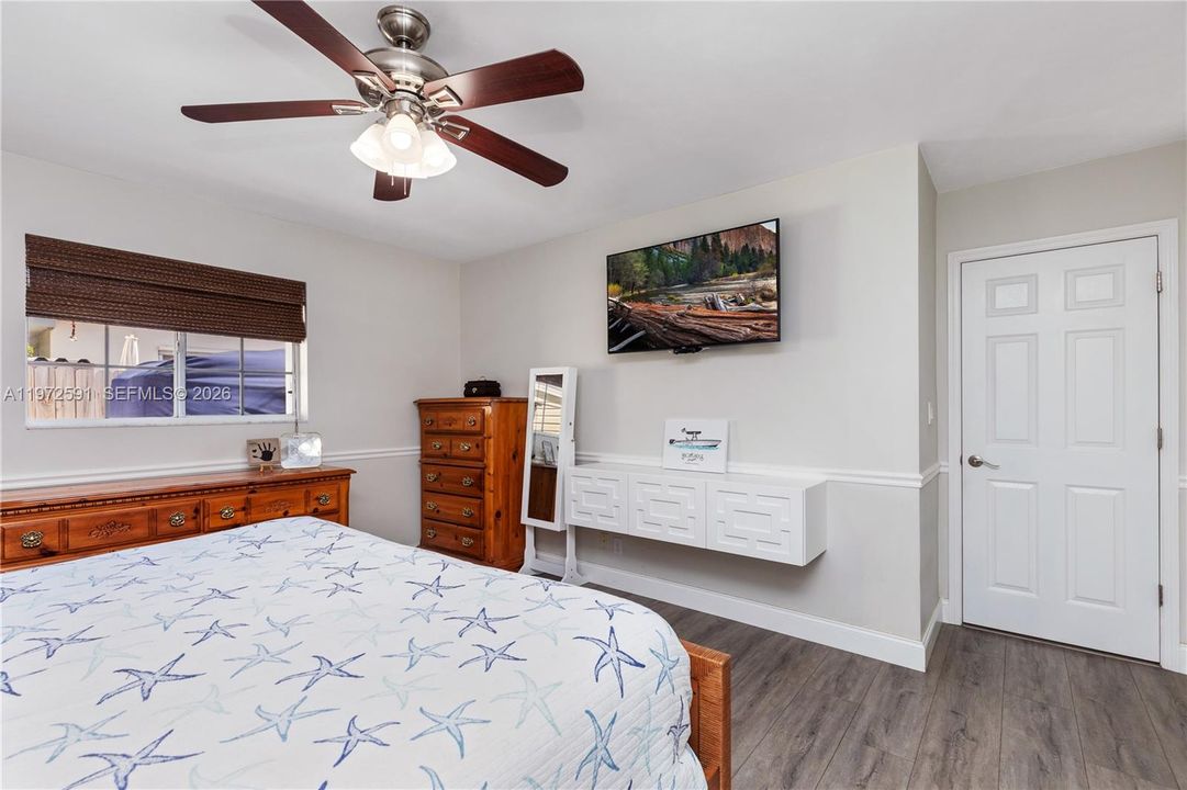 Activo con contrato: $749,000 (3 camas, 2 baños, 1660 Pies cuadrados)