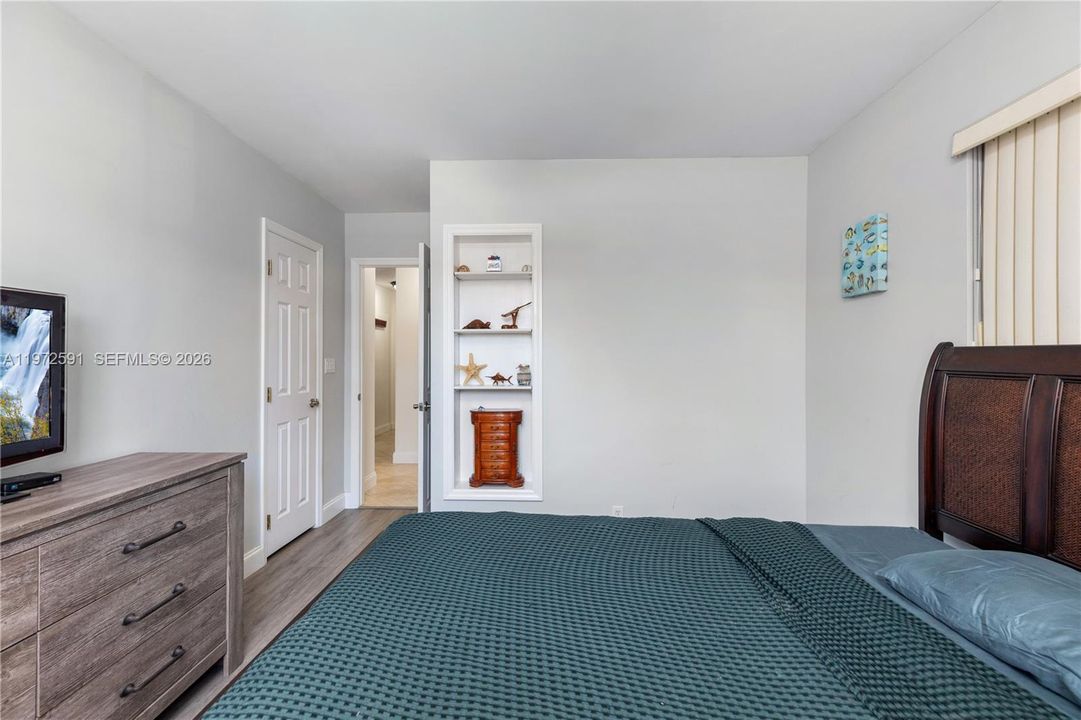 Activo con contrato: $749,000 (3 camas, 2 baños, 1660 Pies cuadrados)