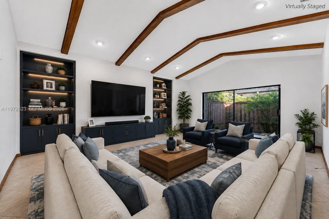 В аренду: $9,000 (5 спален, 4 ванн, 3639 Квадратных фут)