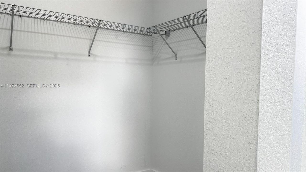Vendido Recientemente: $295,000 (3 camas, 2 baños, 1600 Pies cuadrados)