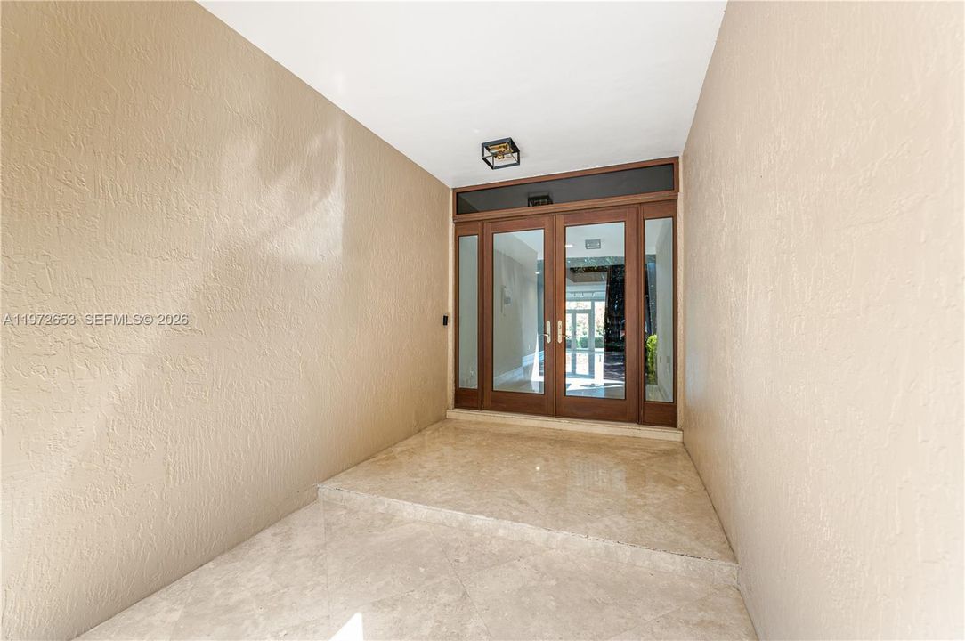 For Sale: $1,995,000 (4 beds, 3 baths, 2651 Square Feet)