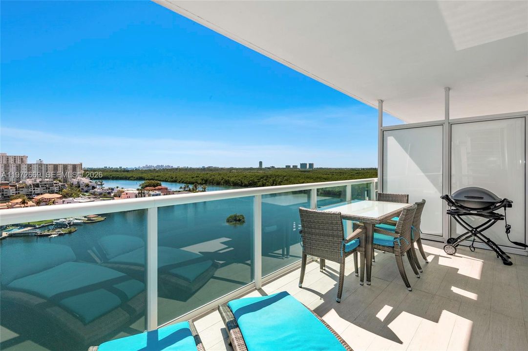 For Sale: $1,300,000 (3 beds, 3 baths, 1687 Square Feet)