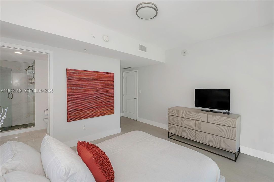 For Sale: $1,300,000 (3 beds, 3 baths, 1687 Square Feet)