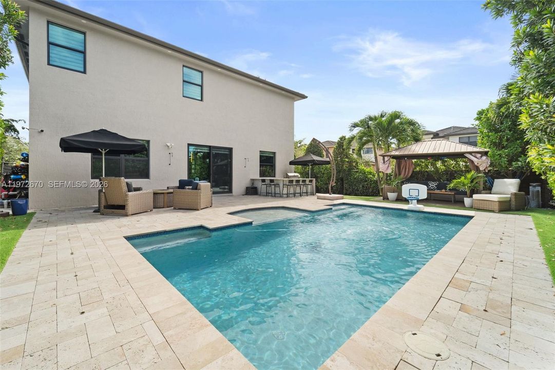 For Sale: $1,290,000 (5 beds, 4 baths, 3135 Square Feet)
