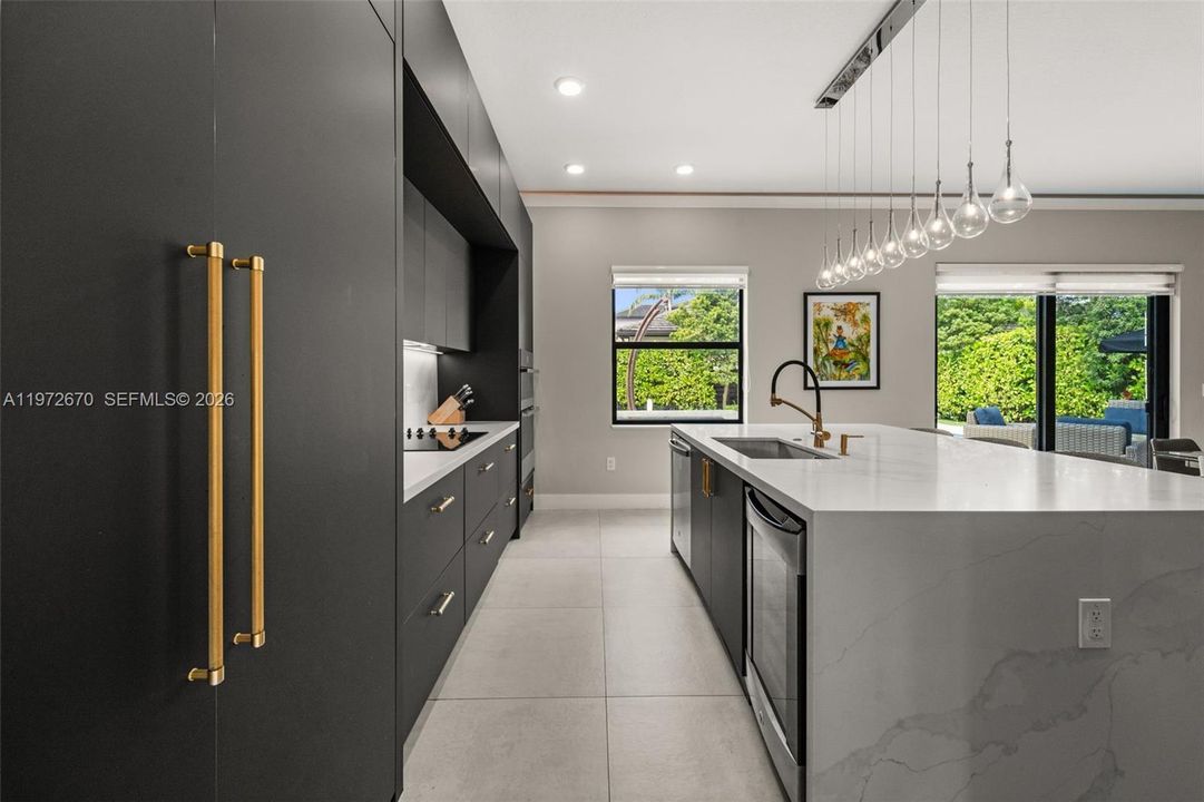 For Sale: $1,290,000 (5 beds, 4 baths, 3135 Square Feet)