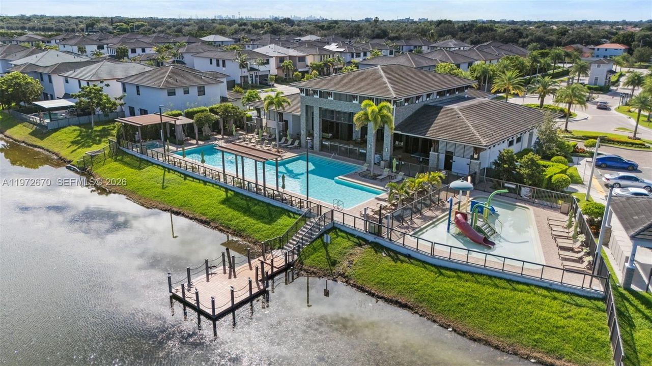For Sale: $1,290,000 (5 beds, 4 baths, 3135 Square Feet)