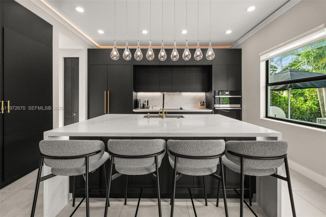 For Sale: $1,290,000 (5 beds, 4 baths, 3135 Square Feet)