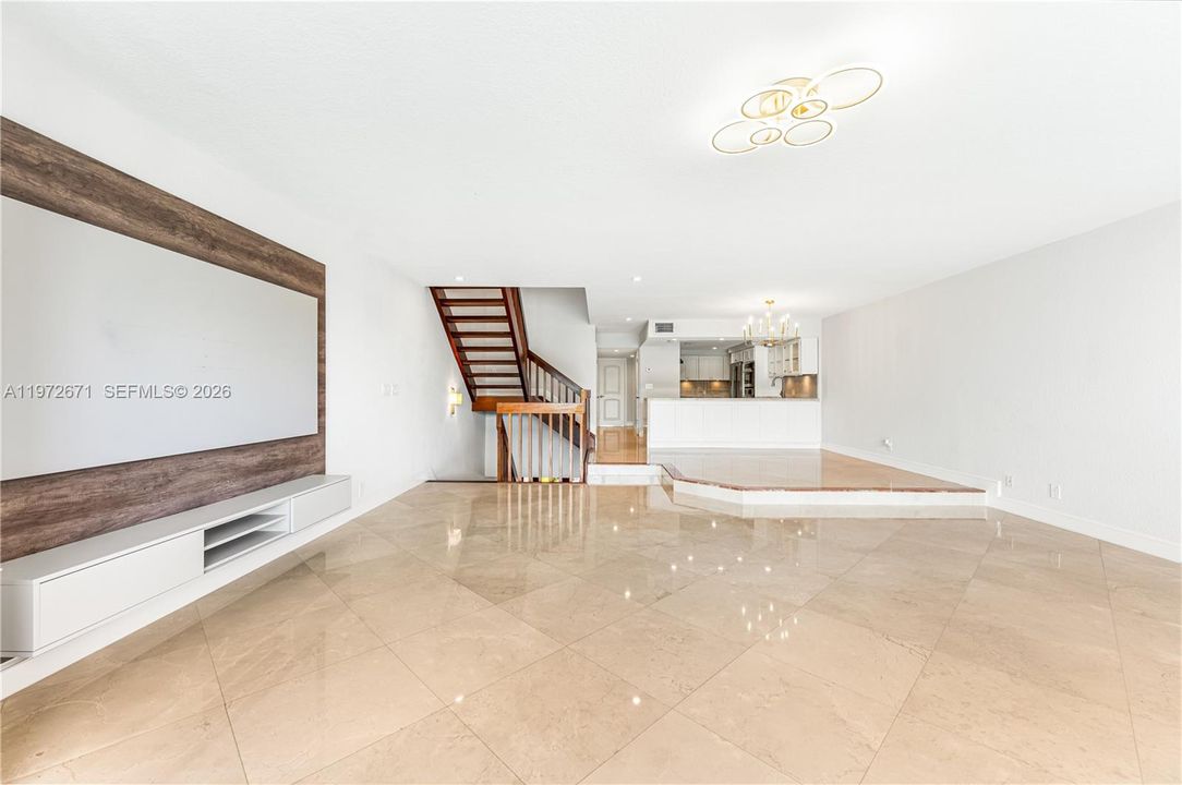 Recently Rented: $9,800 (4 beds, 3 baths, 3500 Square Feet)