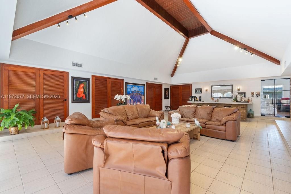 For Sale: $1,799,000 (6 beds, 4 baths, 4147 Square Feet)