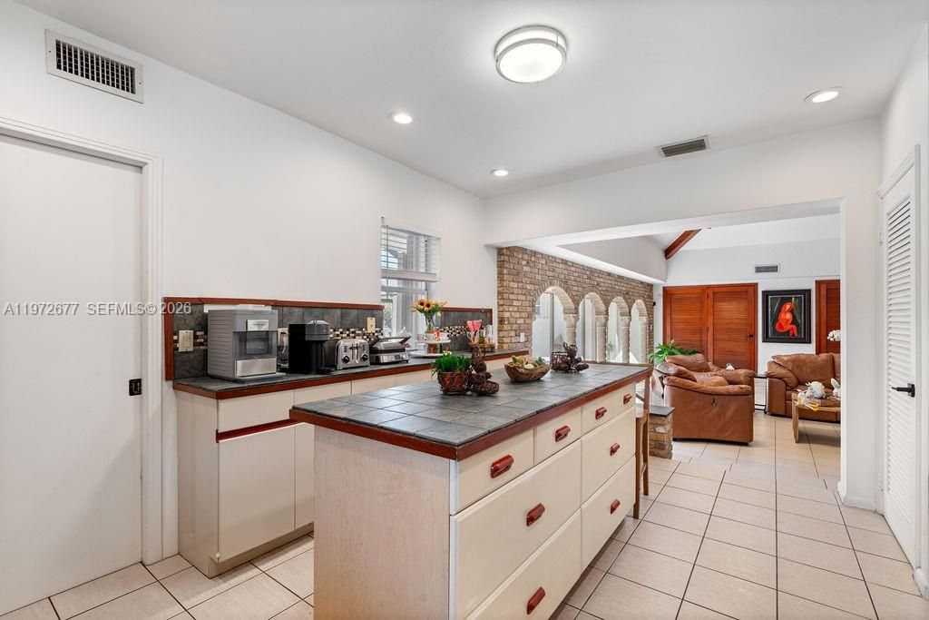 For Sale: $1,799,000 (6 beds, 4 baths, 4147 Square Feet)