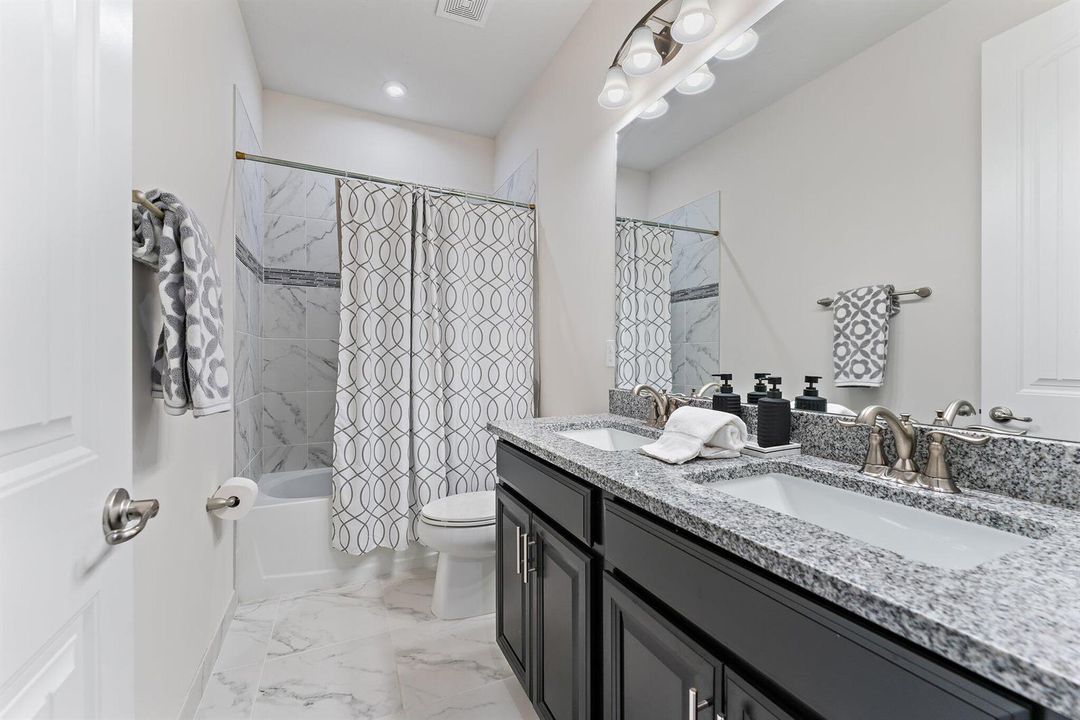 053-6291ArcadiaSquare-VeroBeach-SMALL